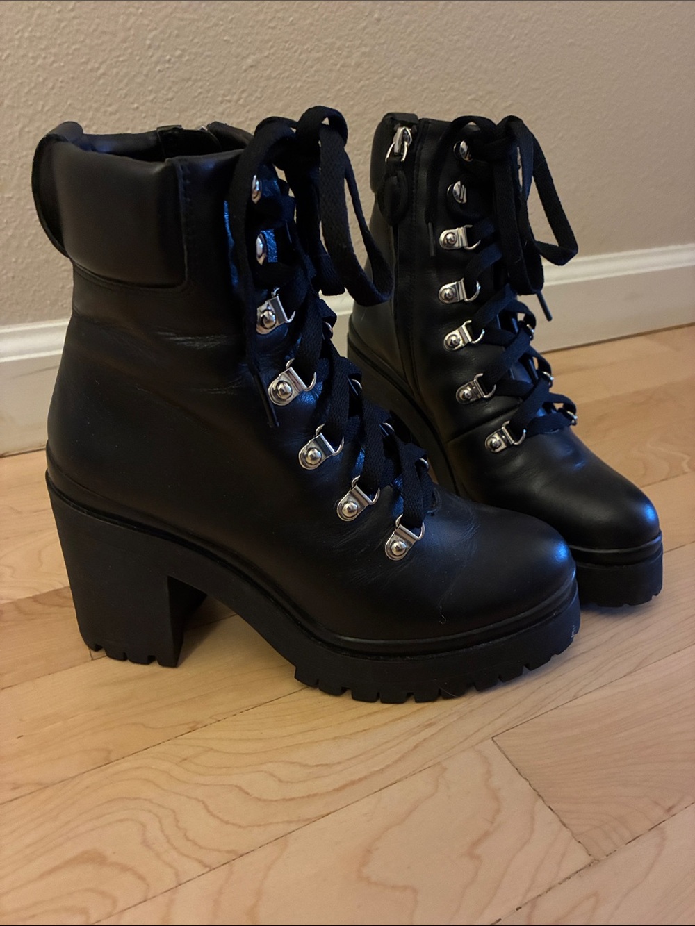 Rebecca Minkoff Black Leather Heel Booties EUC 6.5